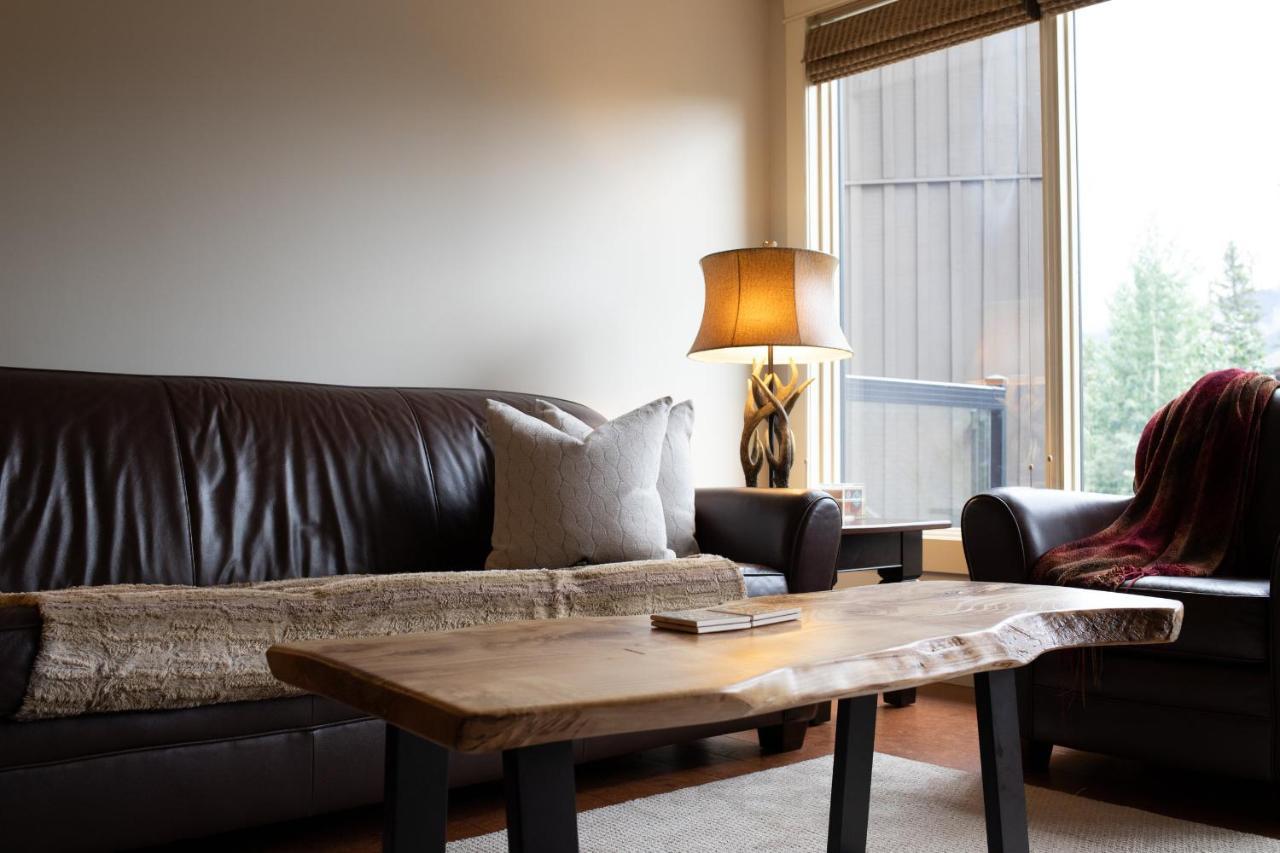 Misty Mountain- Premium 2 Bedroom Mountain View Canmore Esterno foto