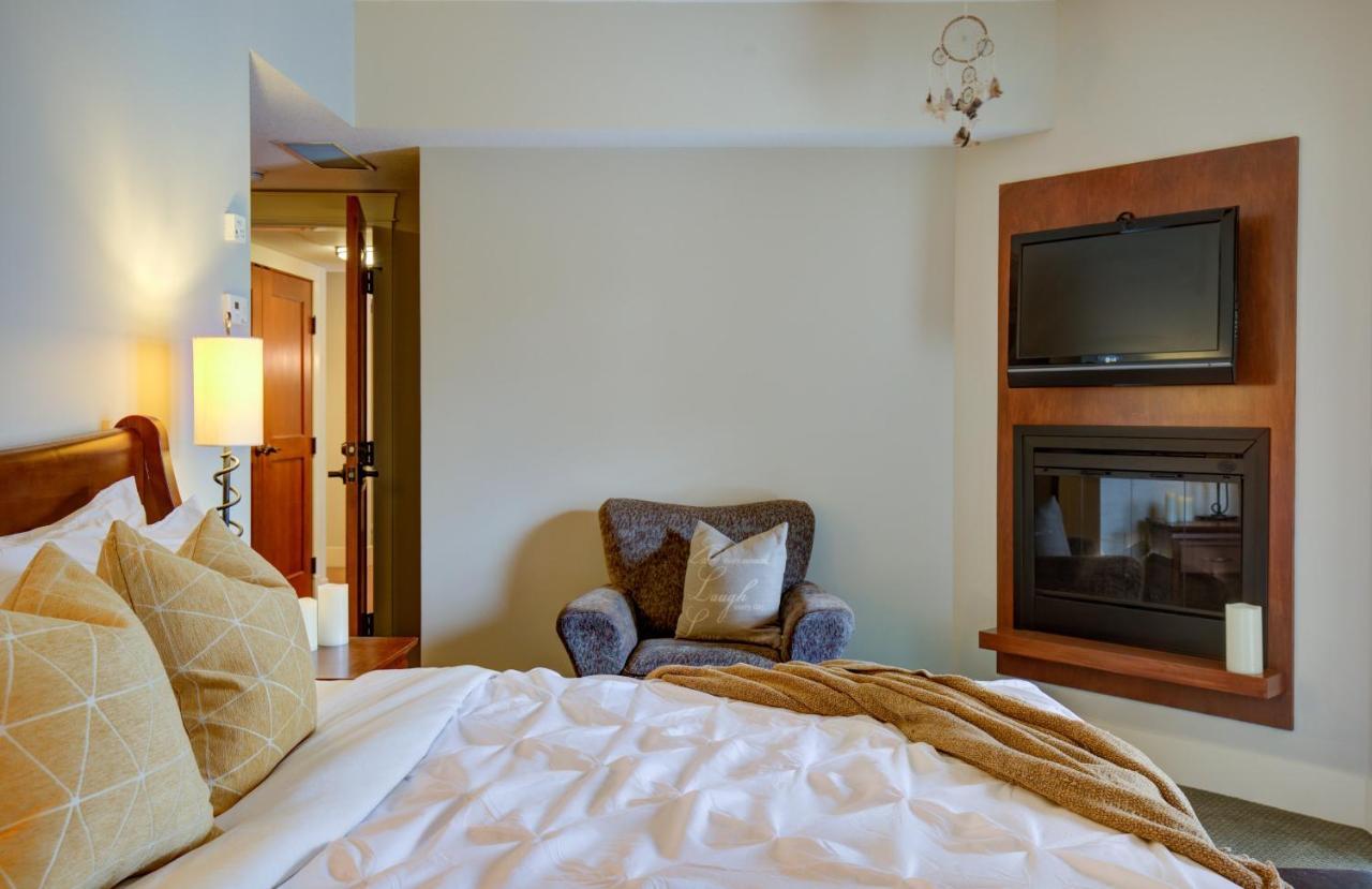 Misty Mountain- Premium 2 Bedroom Mountain View Canmore Esterno foto