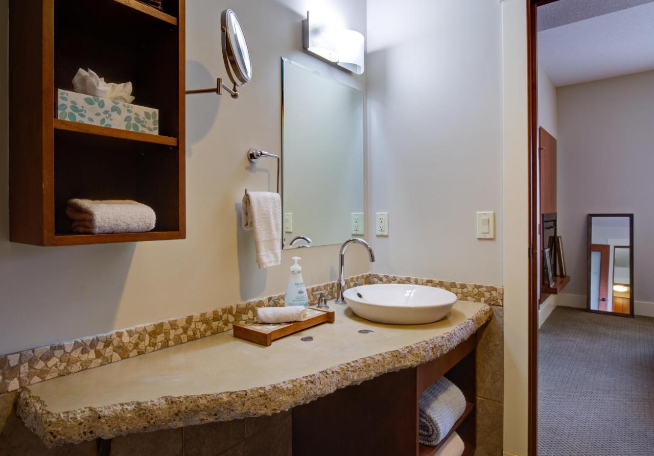 Misty Mountain- Premium 2 Bedroom Mountain View Canmore Esterno foto
